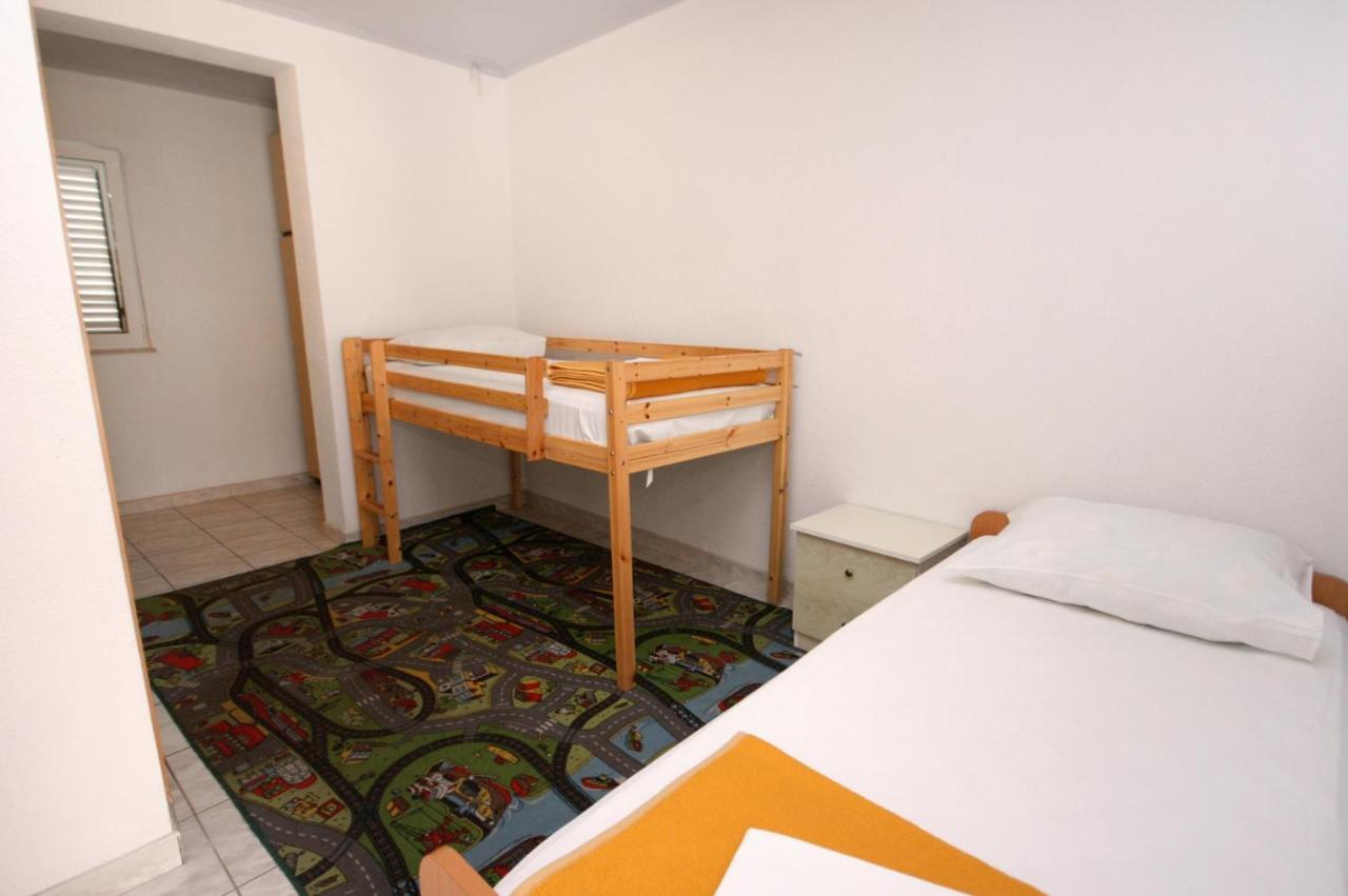 Apartments By The Sea Promajna, Makarska - 2673 Buitenkant foto