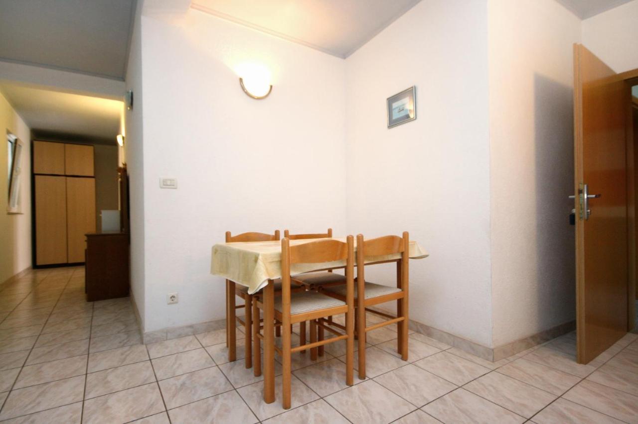Apartments By The Sea Promajna, Makarska - 2673 Buitenkant foto