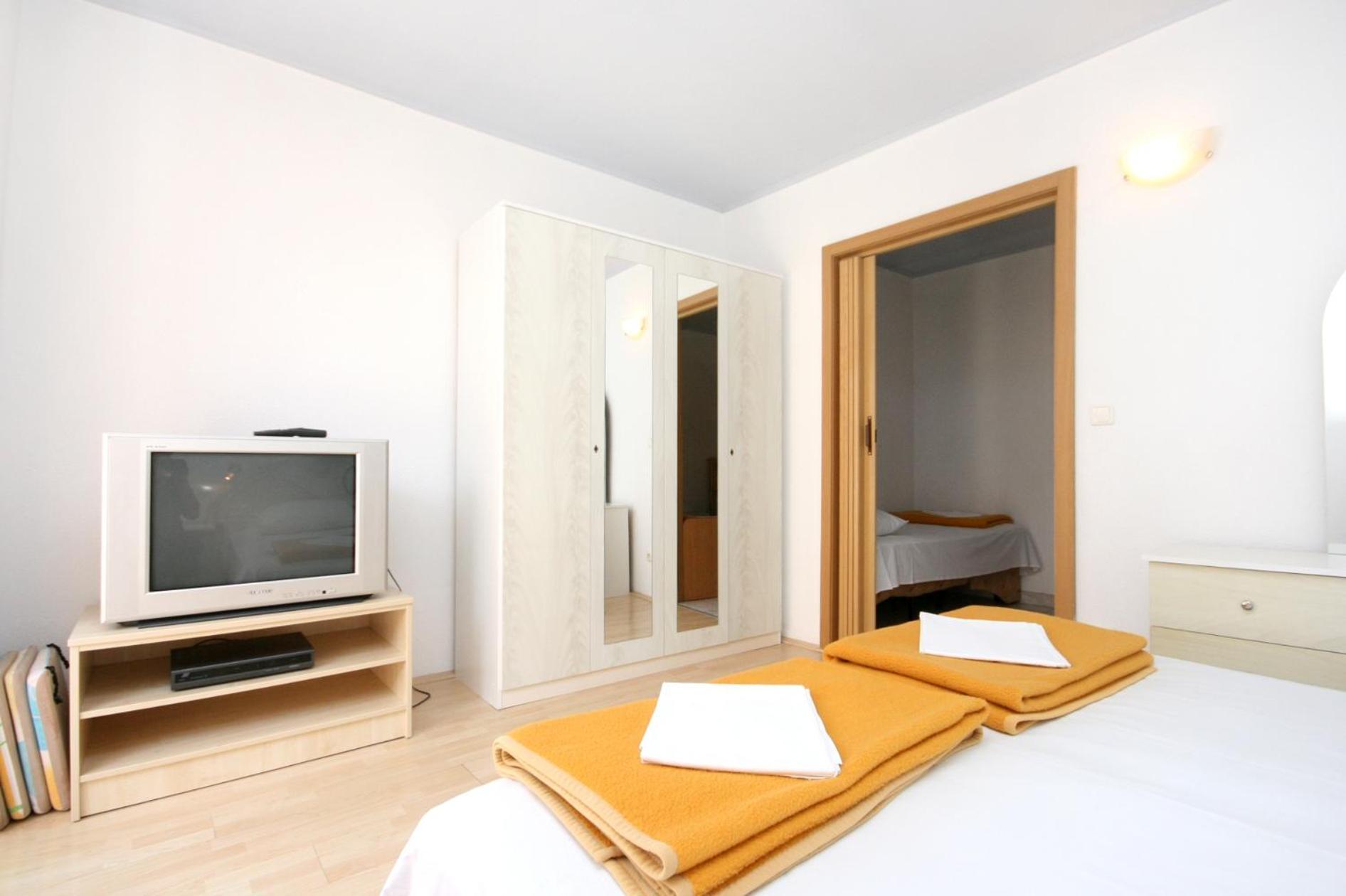 Apartments By The Sea Promajna, Makarska - 2673 Kamer foto