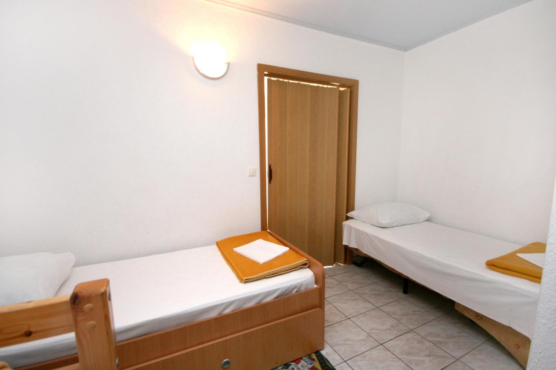 Apartments By The Sea Promajna, Makarska - 2673 Kamer foto